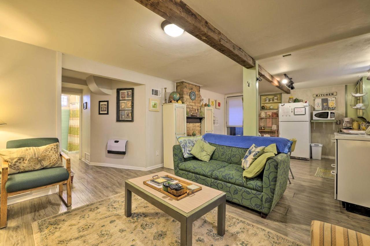 Cozy And Vintage Cedar City Apartment With Fire Pit! Eksteriør billede