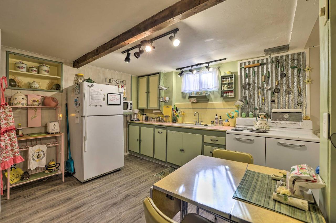 Cozy And Vintage Cedar City Apartment With Fire Pit! Eksteriør billede