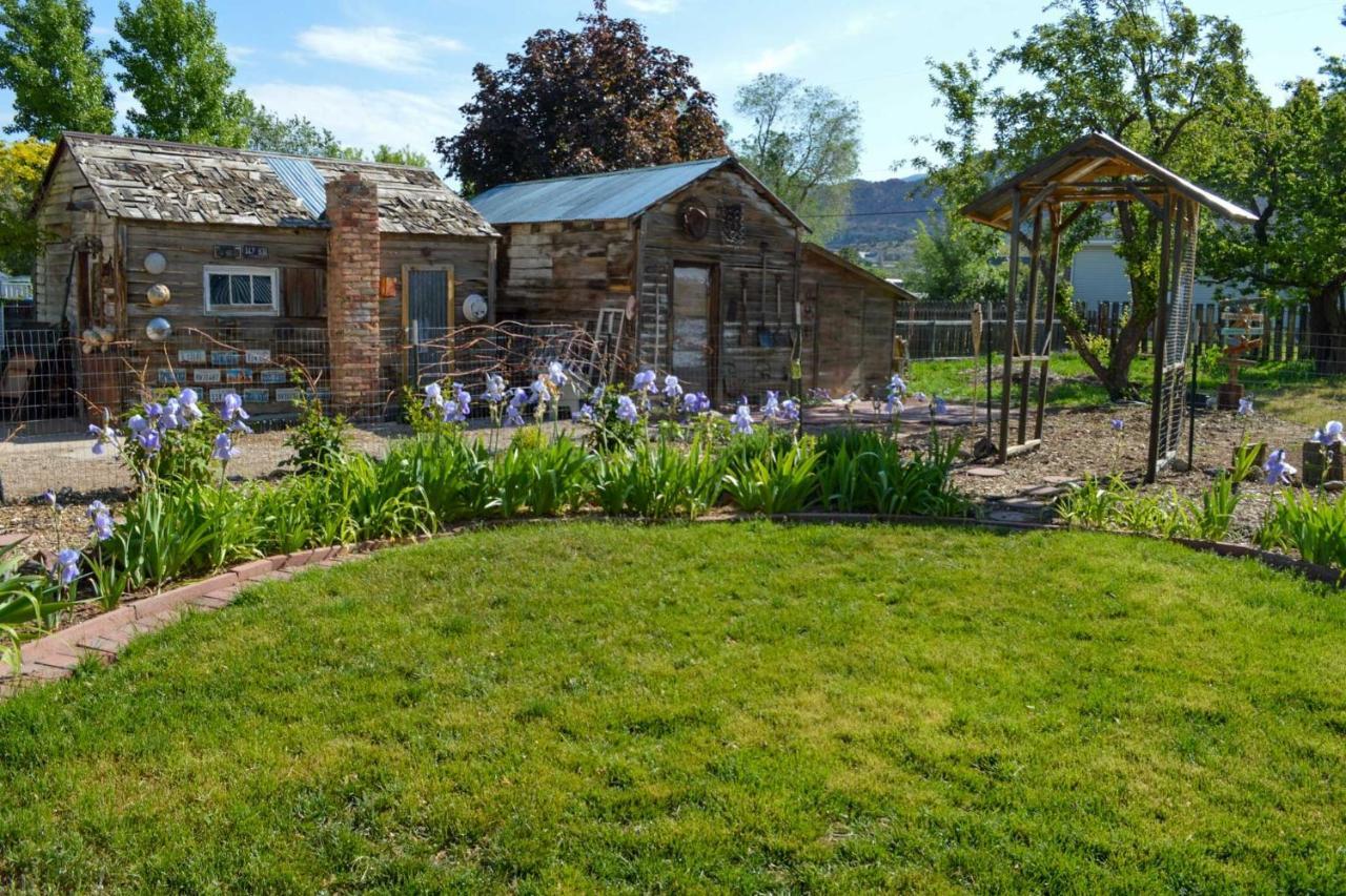 Cozy And Vintage Cedar City Apartment With Fire Pit! Eksteriør billede