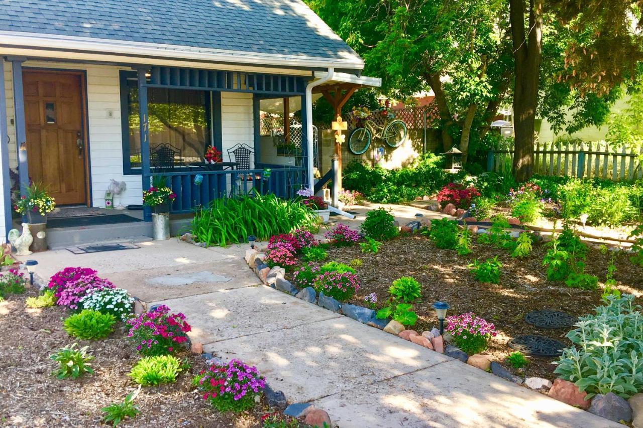 Cozy And Vintage Cedar City Apartment With Fire Pit! Eksteriør billede